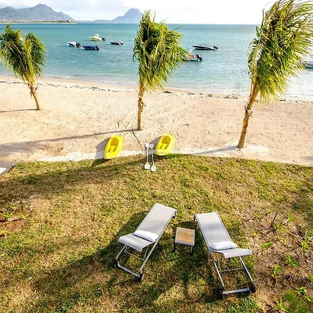 L'Escale 3 Bedrooms Sea View And Beachfront Suite By Dream Escapes Tamarin Exterior photo