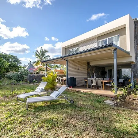 L'Escale 3 Bedrooms Sea View And Beachfront Suite By Dream Escapes Tamarin Room photo