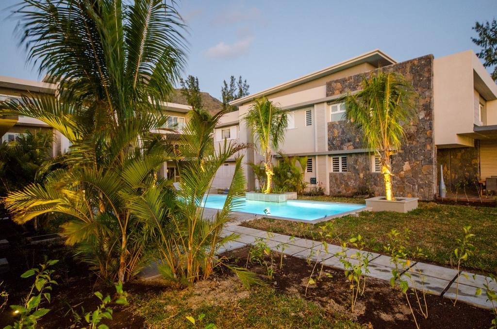 Apartment L'Escale 3 Bedrooms Sea View And Beachfront Suite By Dream Escapes