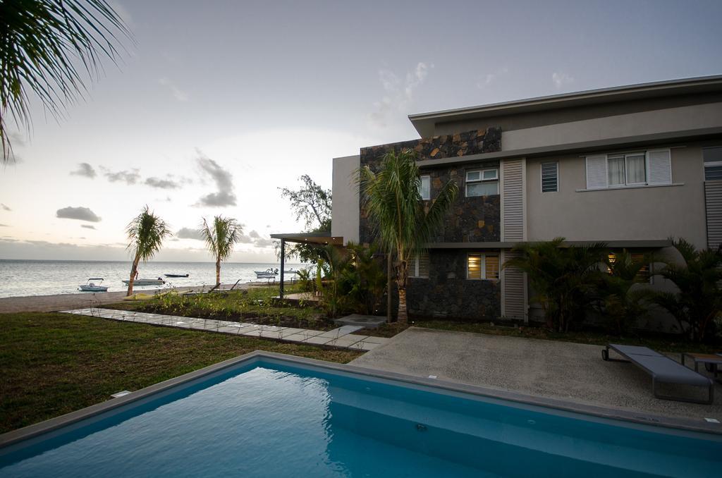 L'Escale 3 Bedrooms Sea View And Beachfront Suite By Dream Escapes