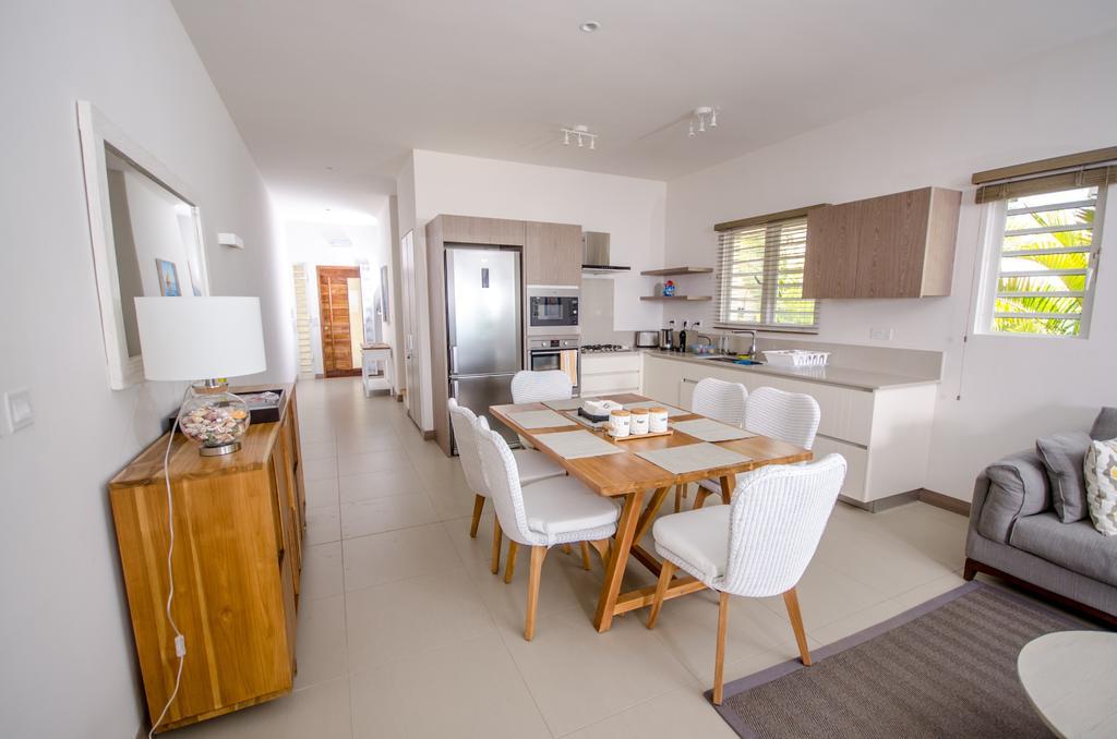 L'Escale 3 Bedrooms Sea View And Beachfront Suite By Dream Escapes