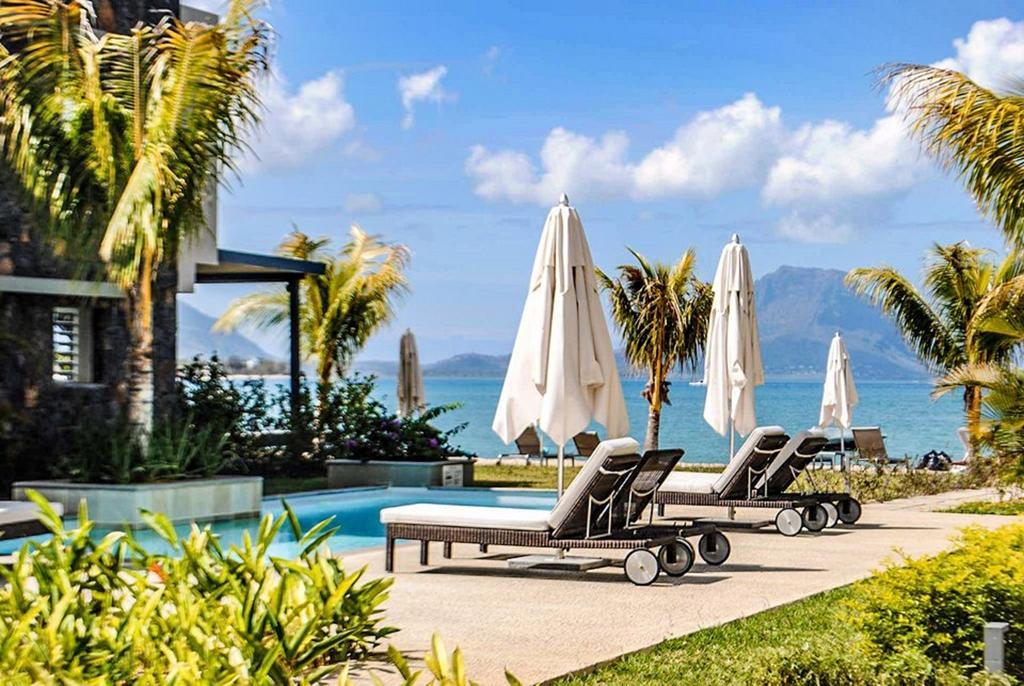 L'Escale 3 Bedrooms Sea View And Beachfront Suite By Dream Escapes *