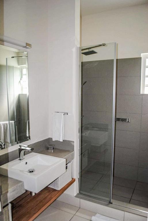 L'Escale 3 Bedrooms Sea View And Beachfront Suite By Dream Escapes Apartment