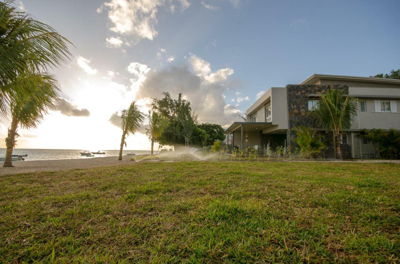 L'escale 3 Bedrooms Sea View And Beachfront By Dream Escapes *